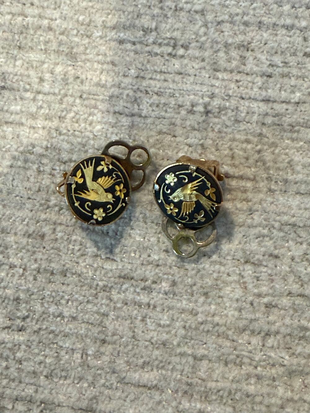 Vintage Toledo Spain Gold Tone Damascene Clip On Earrings Bird Enameled Clip Ons